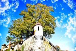 Avallon remparts