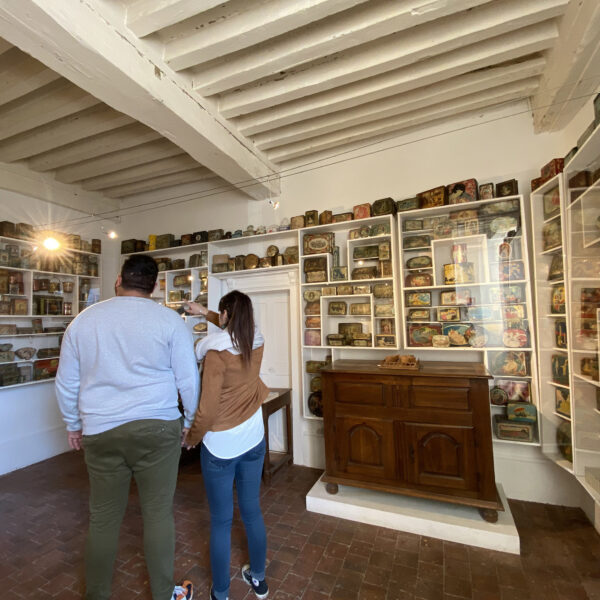 musée des arts naïfs Noyers